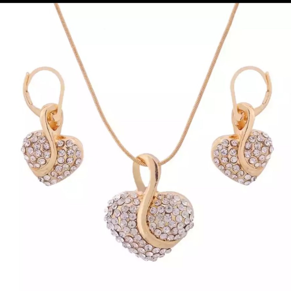 Unique Design heart ❤️ shape Crystal